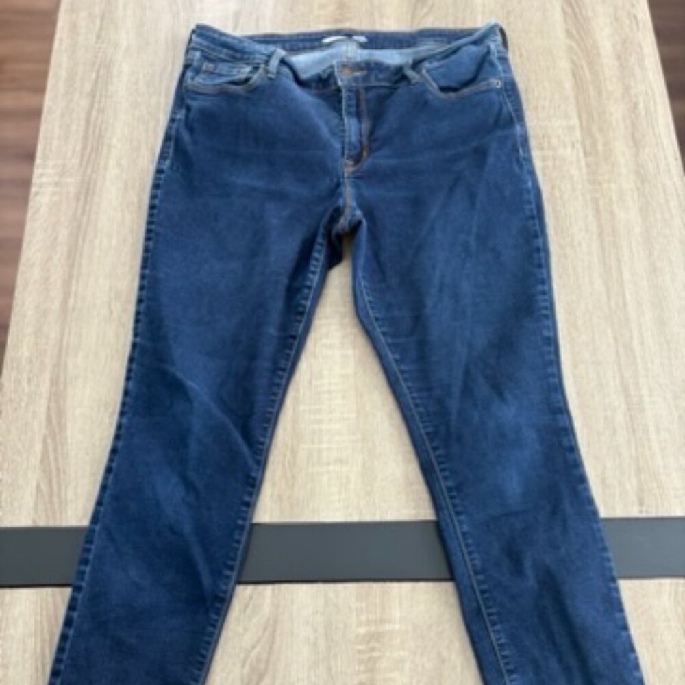 Old Navy Rockstar Super Skinny Jeans – Size 14 (Mid Rise)